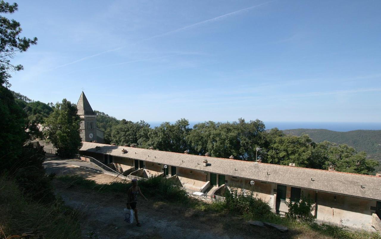 Santuario Ns Soviore Cinque Terre Monterosso al Mare Exterior photo