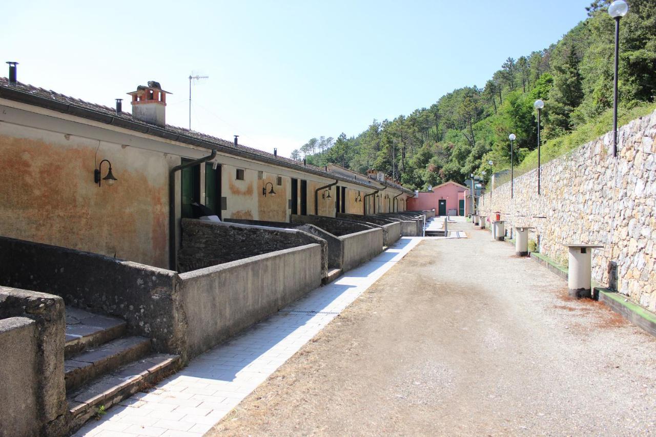 Santuario Ns Soviore Cinque Terre Monterosso al Mare Exterior photo